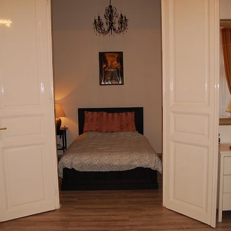 Balazs Apartment - Oktogon Budapest Eksteriør billede